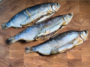 Кальмар стружка со вкусом краба (розовая): Пелядь вяленая крупная потрошеная